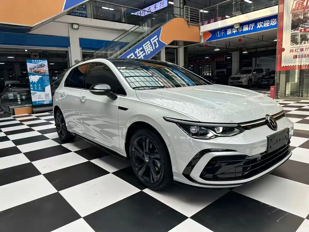 Volkswagen Golf 2022