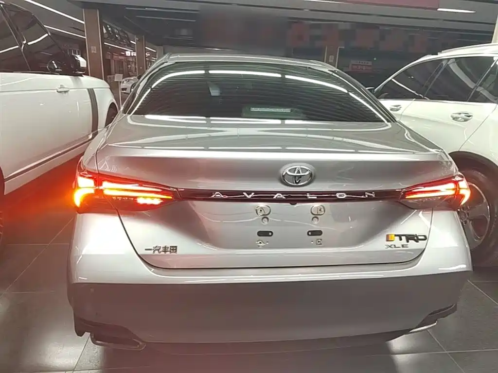 Toyota Avalon 2021 — фото 6
