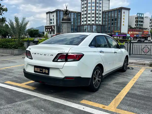Venucia D60 2018