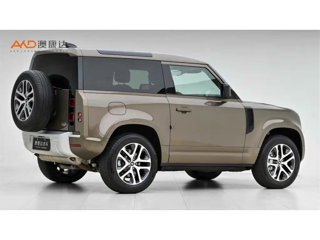 Land Rover Defender 2023 — фото 3