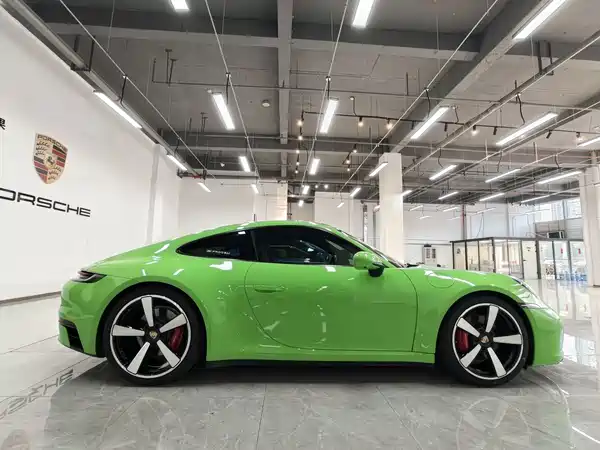 Porsche 911 2020
