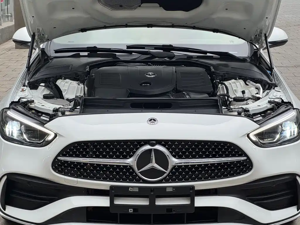 Mercedes-Benz C-Class 2023 — фото 9