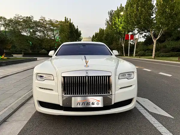 Rolls-Royce Ghost 2015