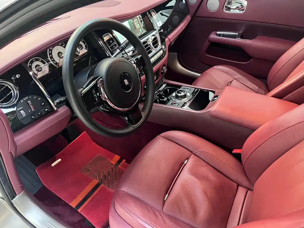 Rolls-Royce Wraith 2014 — фото 13