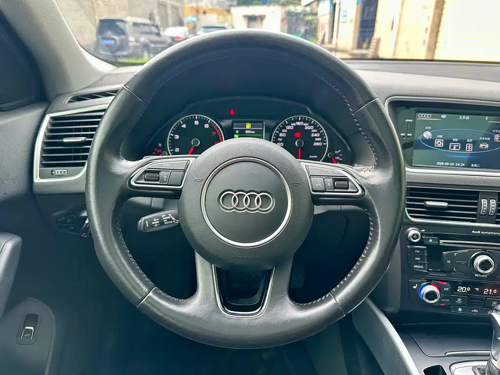 Audi Q5 2017 — фото 13