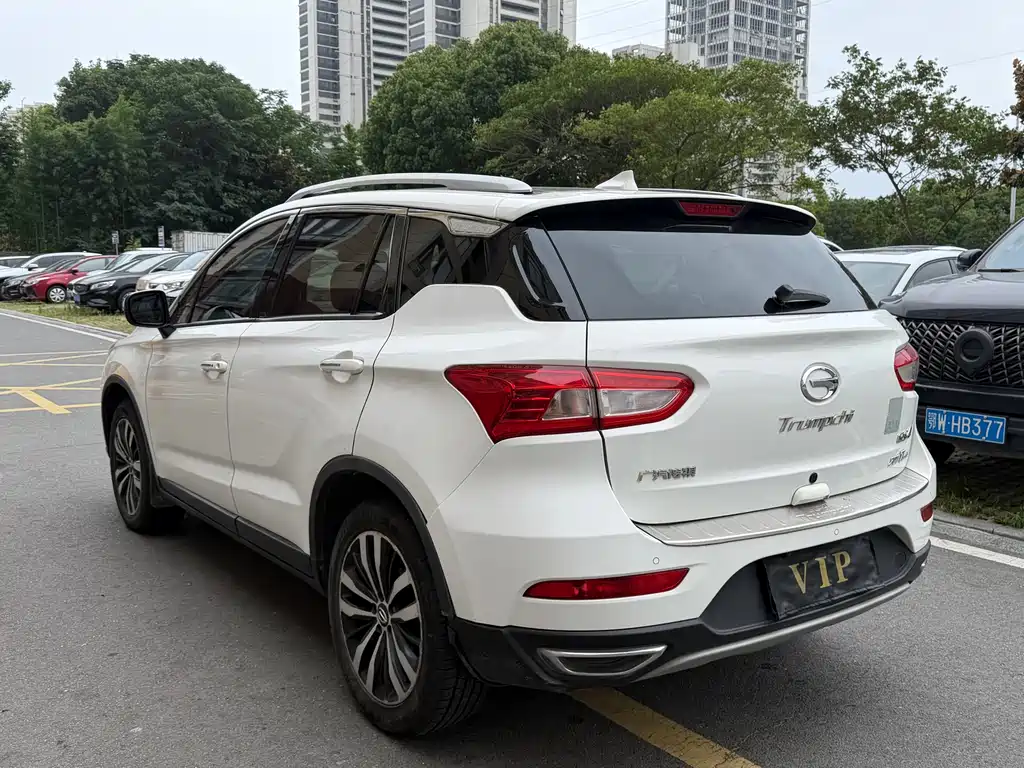 GAC Trumpchi GS4 2016 — фото 6