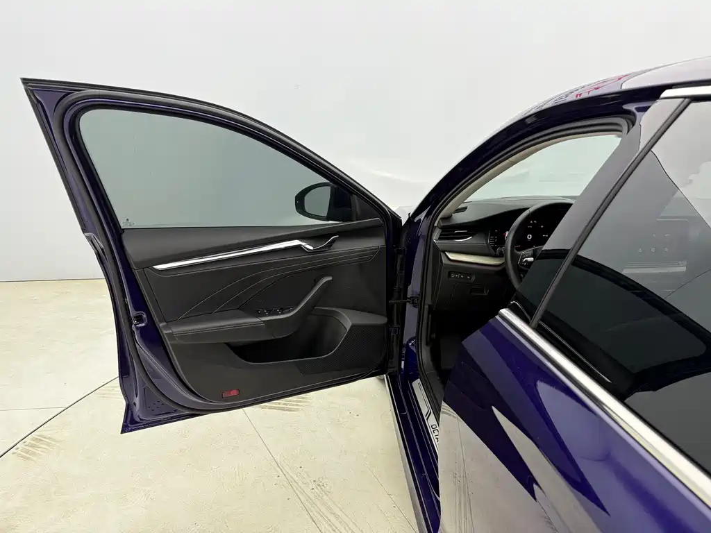 Skoda Octavia 2021 — фото 20