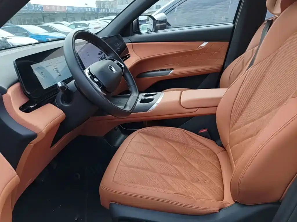 Changan CS75PLUS 2024 — фото 15