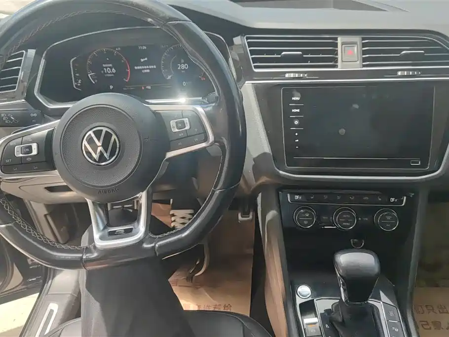 Volkswagen Tiguan L 2021 — фото 12