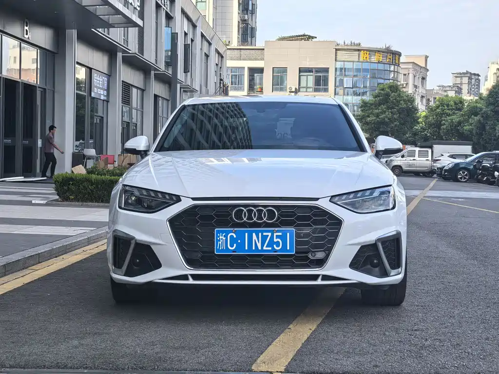 Audi A4L 2022