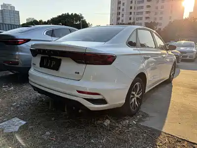 Geely Emgrand 2021