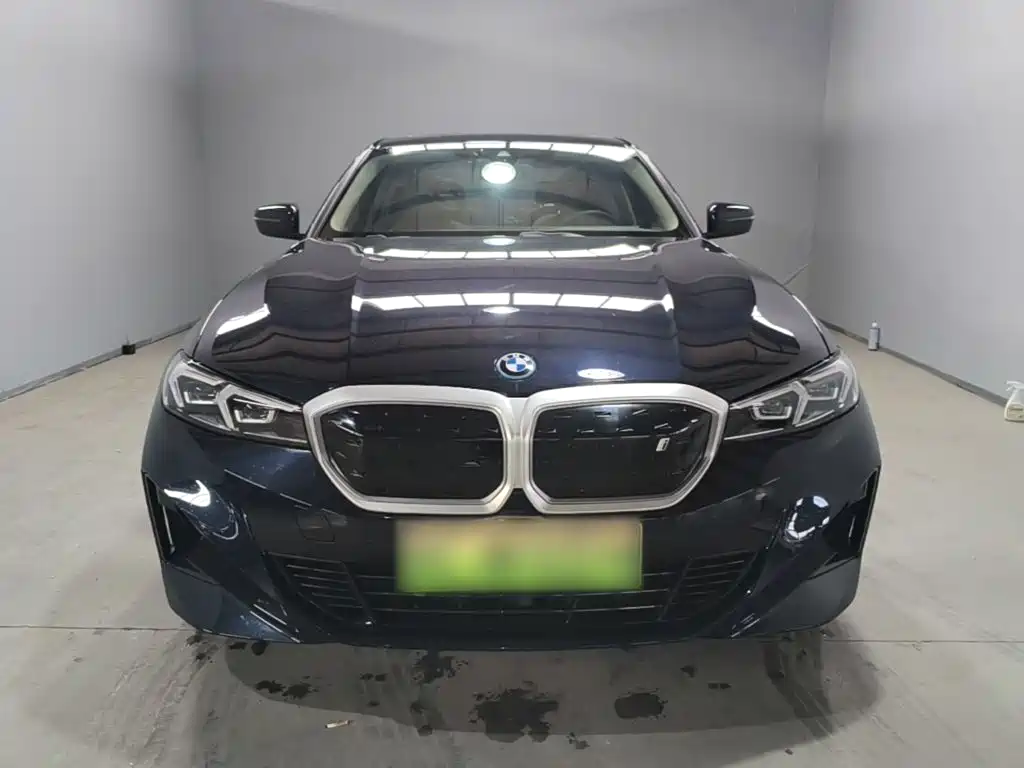 BMW i3 2024 — фото 3