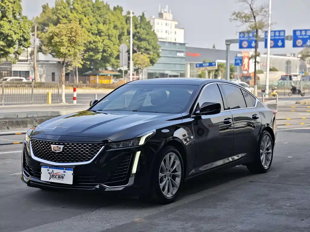 Cadillac CT5 2022 — фото 1