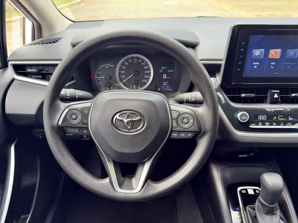 Toyota Corolla 2022 — фото 16