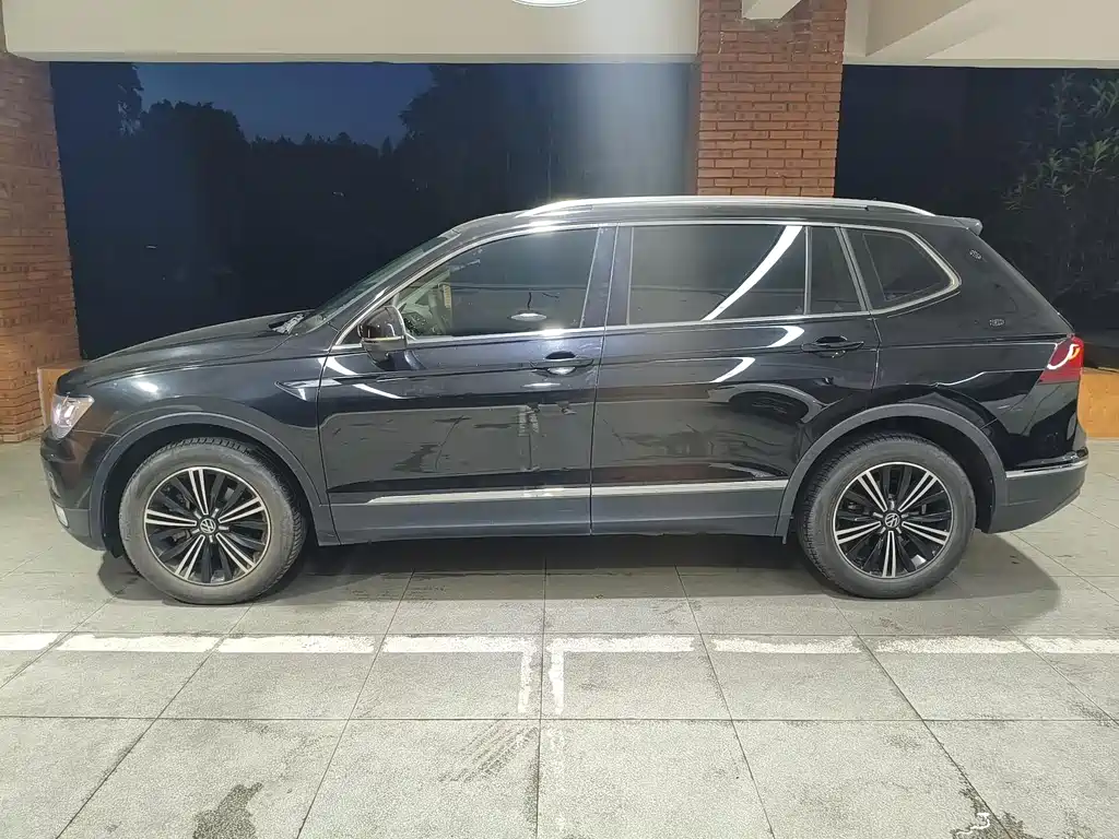 Volkswagen Tiguan L 2021