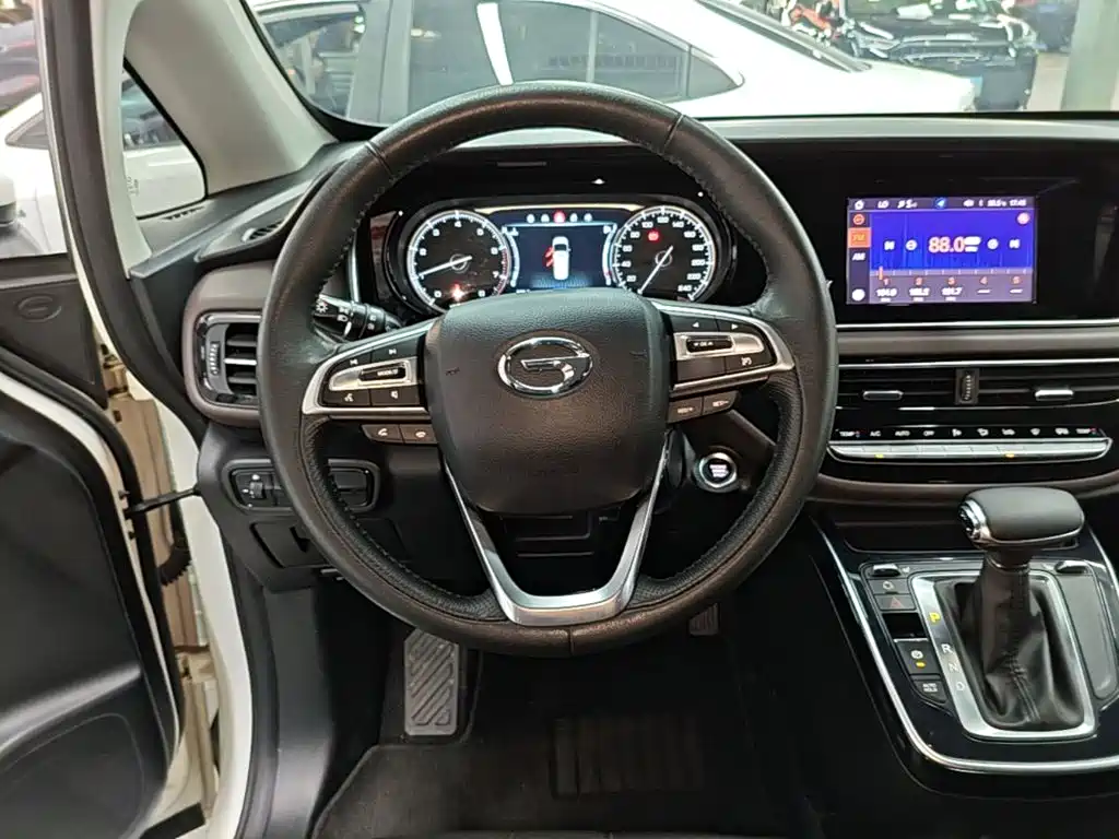 GAC Trumpchi M6 2020 — фото 11