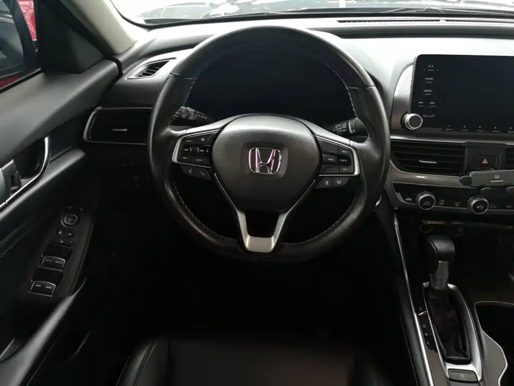 Honda Accord 2021 — фото 11