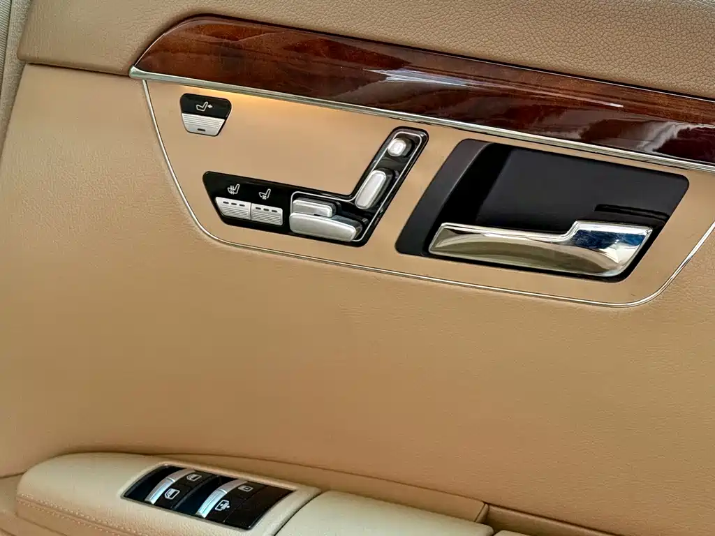 Mercedes-Benz S-Class 2010 — фото 12