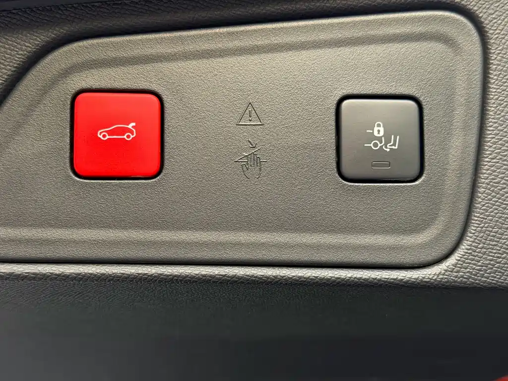 Peugeot 5008 2017 — фото 10