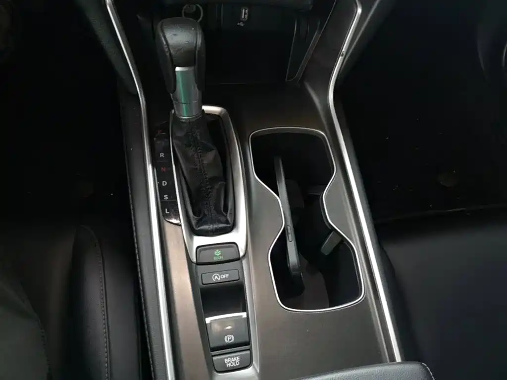 Honda Accord 2021 — фото 14