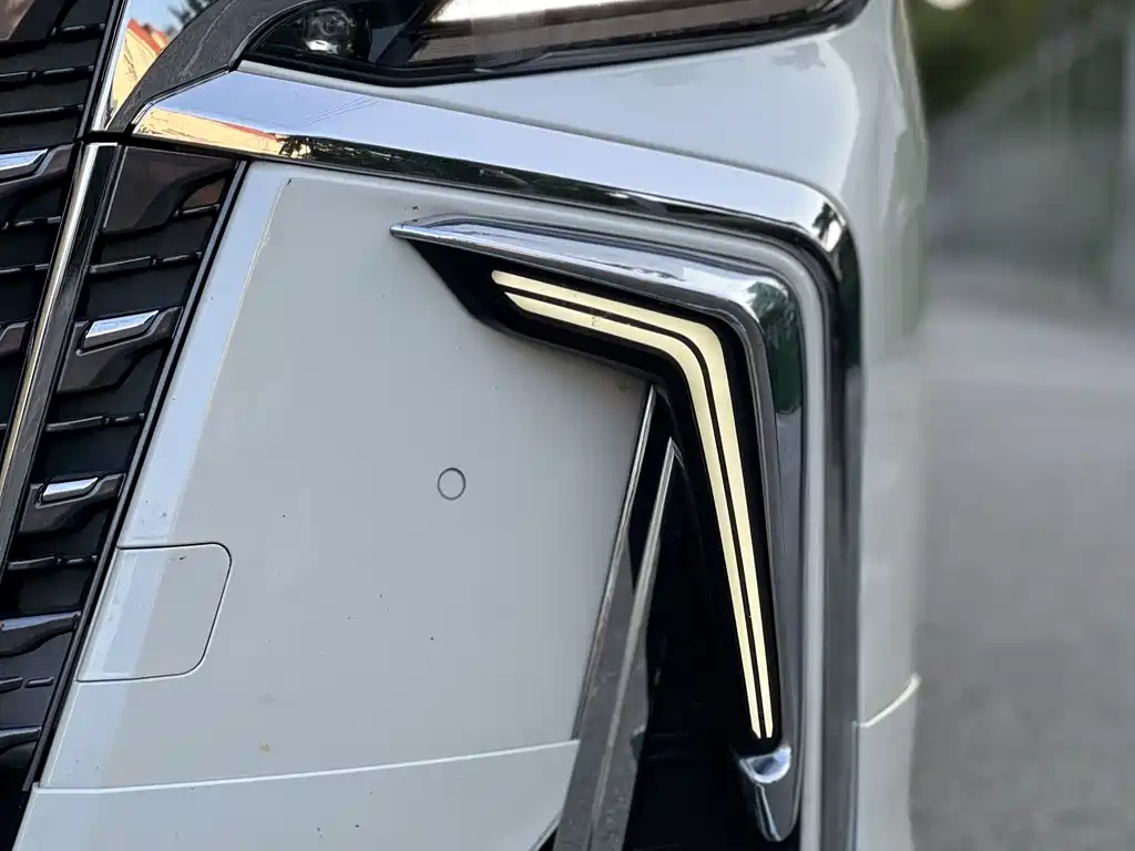 Toyota Alphard 2019 — фото 3