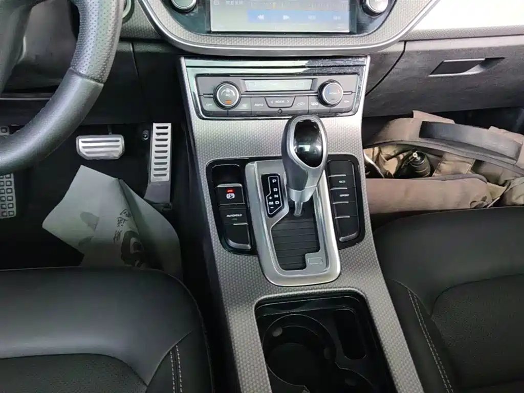 Geely Emgrand GS 2017 — фото 14