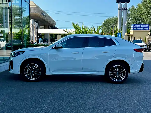 BMW X2 2024
