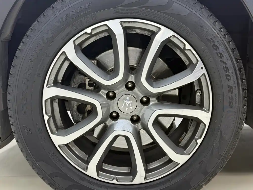 Maserati Levante 2016