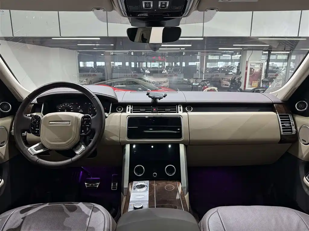 Land Rover Range Rover 2021 — фото 12