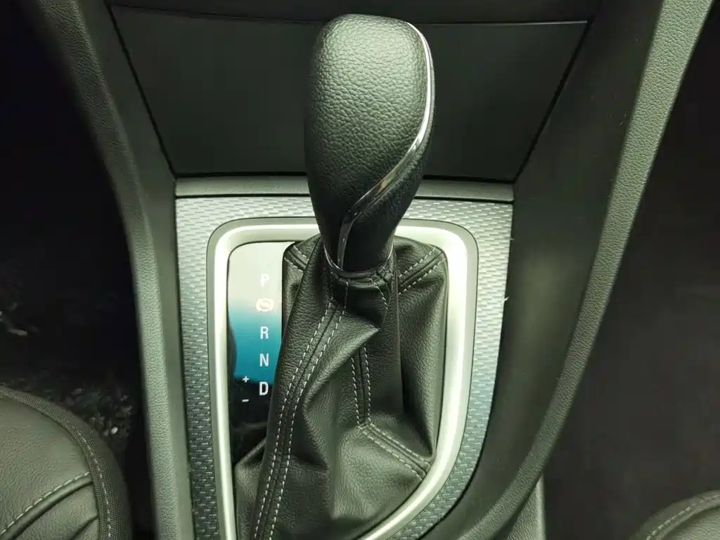 Buick Excelle GT 2019 — фото 13