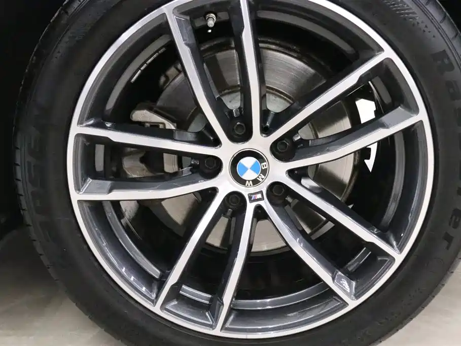BMW 5 Series 2022 — фото 18