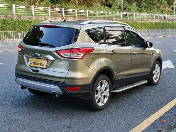 Ford Kuga 2014
