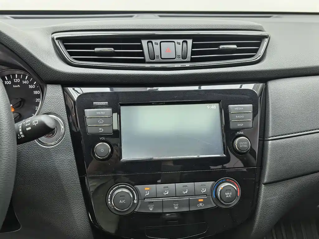 Nissan X-Trail 2018 — фото 13