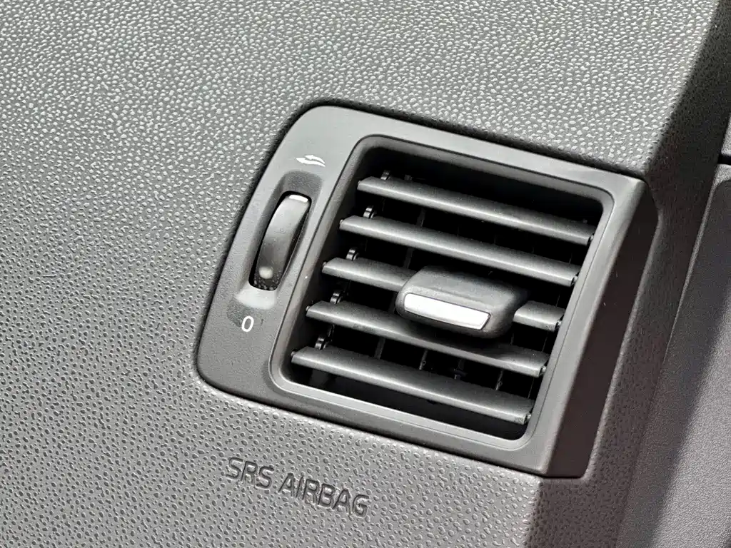 Volvo C30 2013 — фото 49