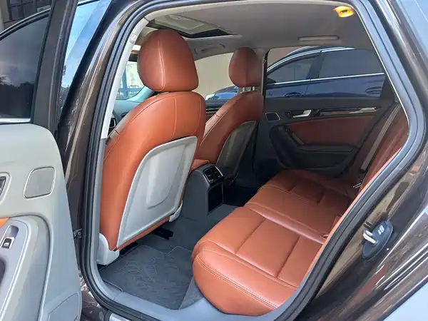 Audi A4L 2015