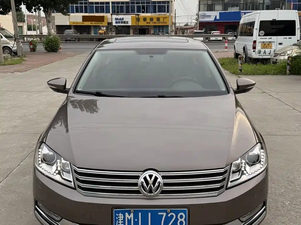 Volkswagen Magotan 2015