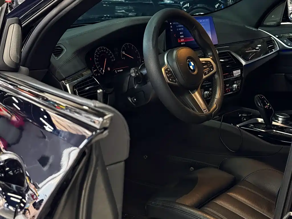 BMW 6 Series GT 2019 — фото 11