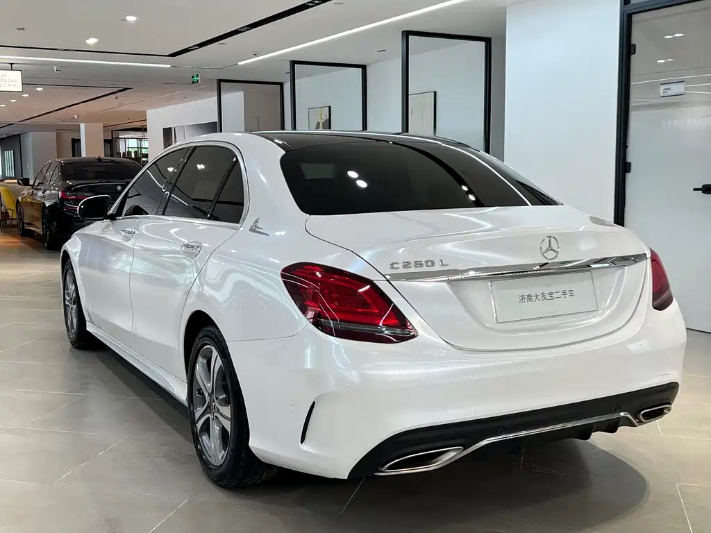 Mercedes-Benz C-Class 2020 — фото 16