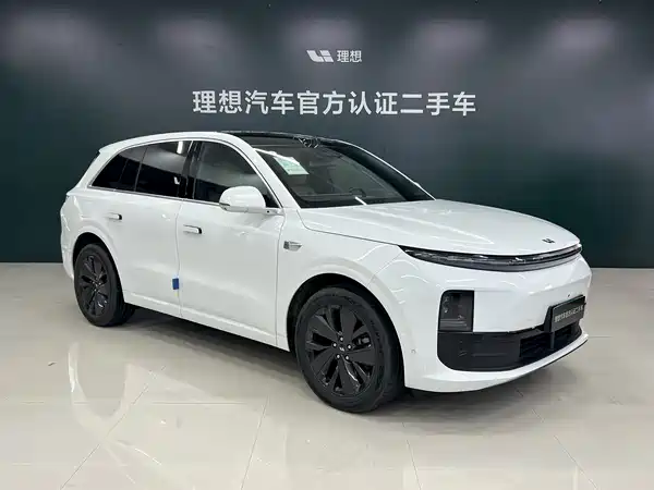 Li Auto L6 2026