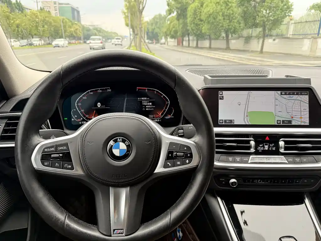 BMW 3 Series 2021 — фото 10