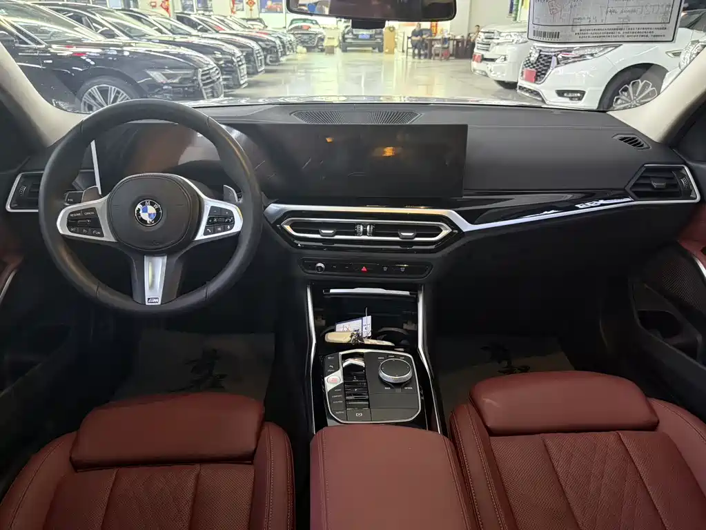 BMW 3 Series 2023 — фото 15