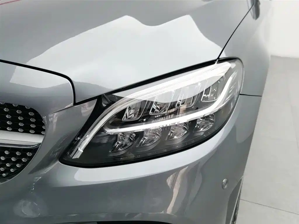 Mercedes-Benz C-Class 2019