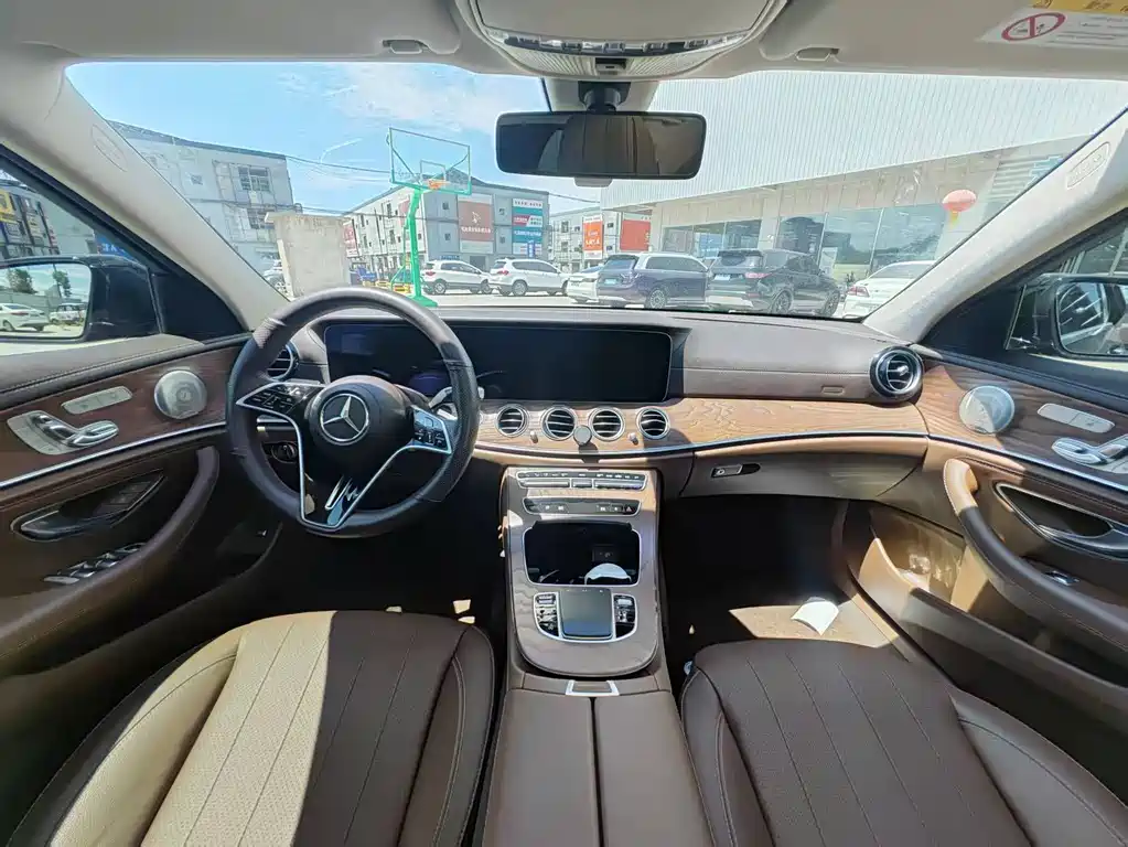 Mercedes-Benz E-Class 2021