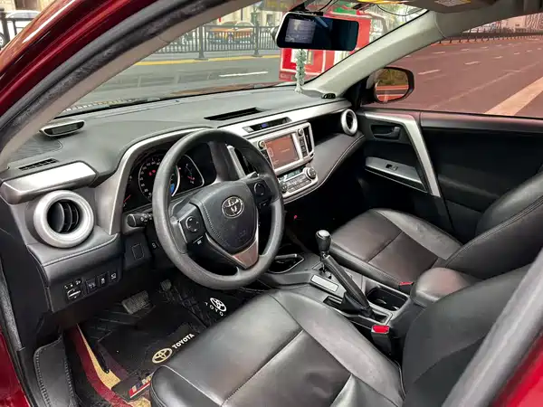 Toyota RAV4 2016
