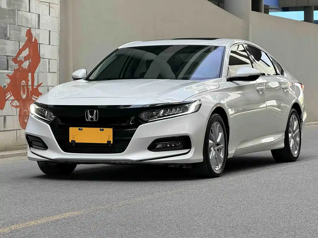 Honda Accord 2019 — фото 1