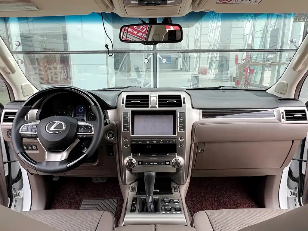 Lexus GX 2019 — фото 12