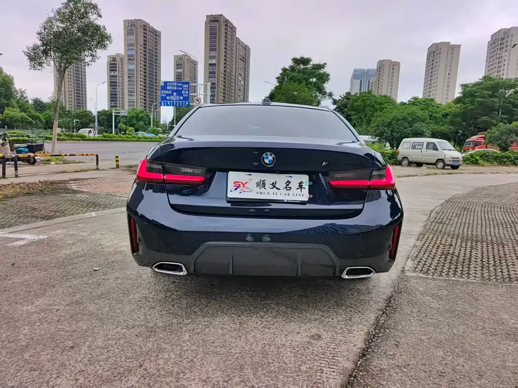 BMW 3 Series 2023