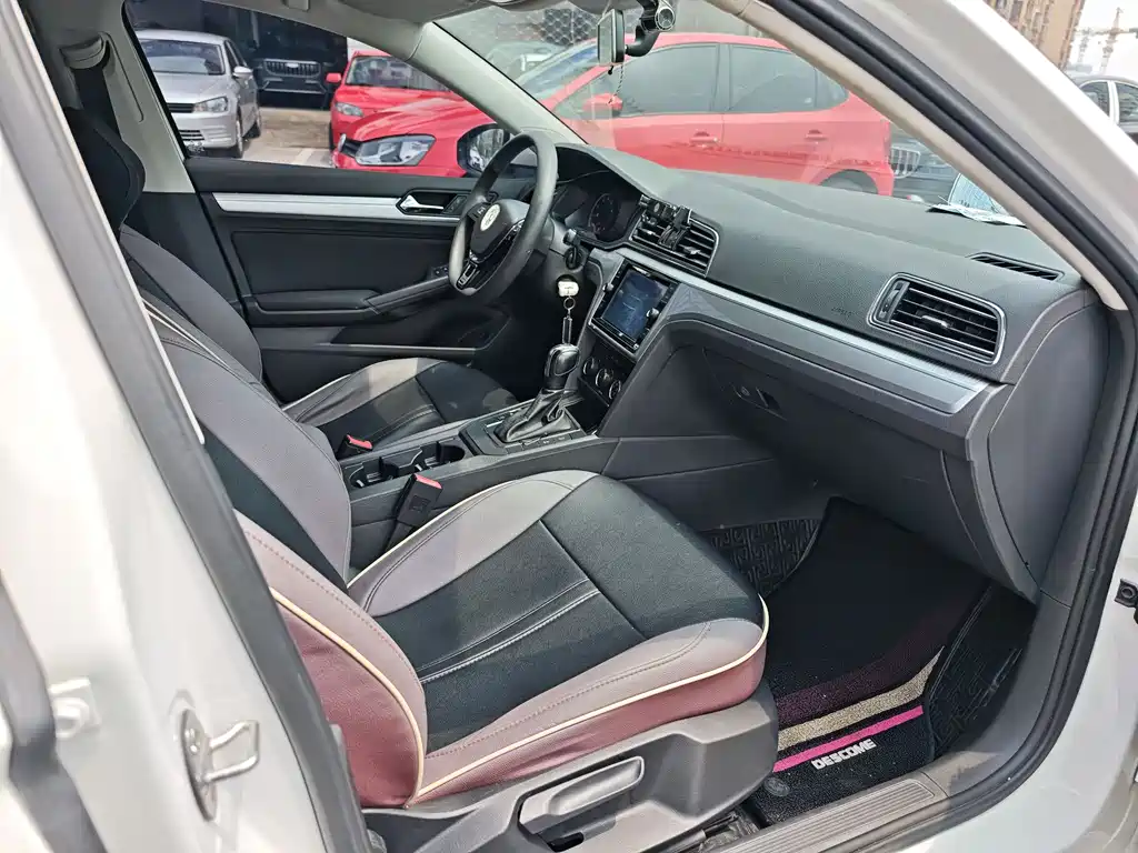 Volkswagen Lamando 2019 — фото 11
