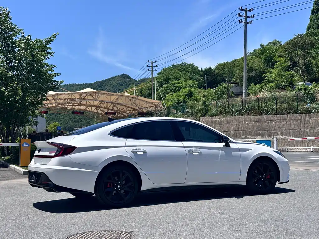 Hyundai Sonata 2023 — фото 6