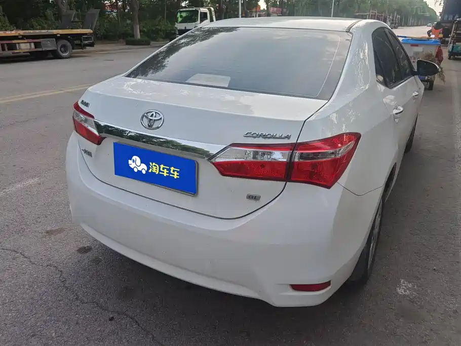 Toyota Corolla 2015
